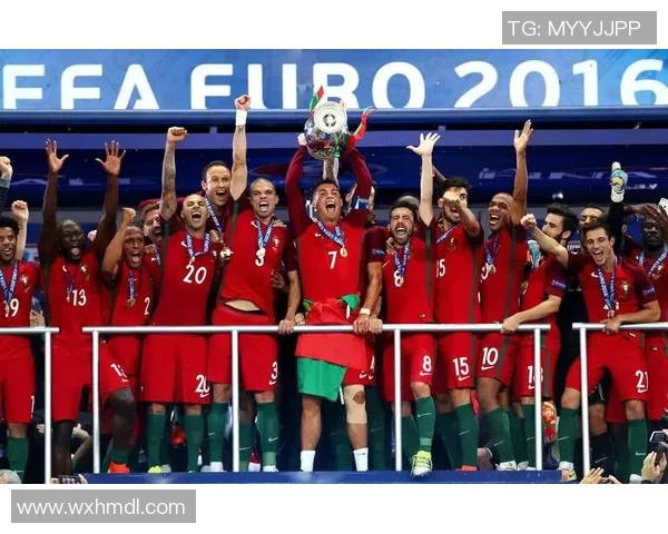 足球场上的20号传奇球星:回顾那些改变历史的伟大人物